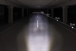 Bumm Ixon-Core Schwarz Mit Integriertem Lithium-Akku Und USB-Ladegerät 9 Bumm Ixon-Core Schwarz Mit Integriertem Lithium-Akku Und USB-Ladegerät -E-Bike Geschäft 180Lc